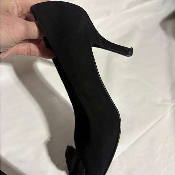 Stuart Weitzman Black Ruffle Peep Toe Heels - Picture 9 of 16